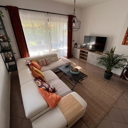 Piko'S Apartments อิซอลา ภายนอก รูปภาพ