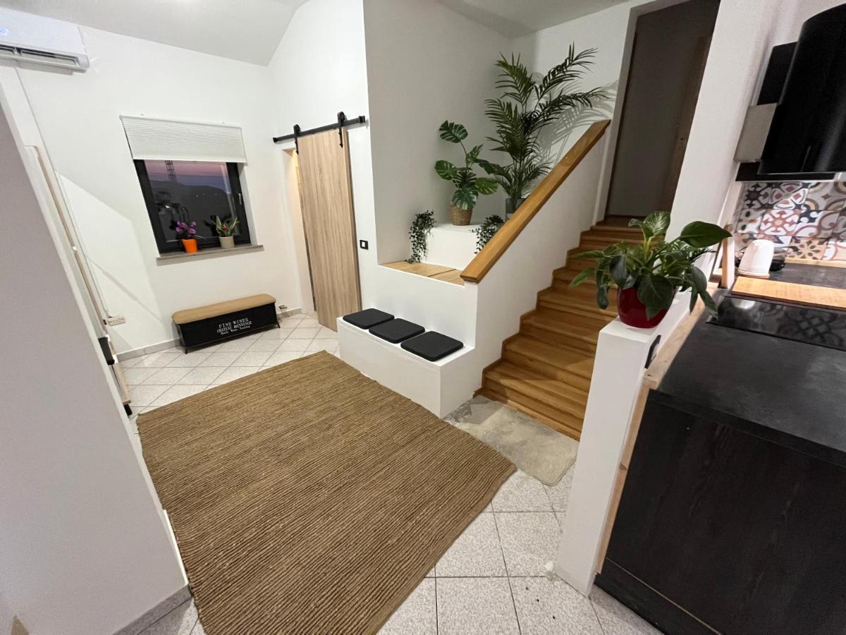 Piko'S Apartments อิซอลา ภายนอก รูปภาพ