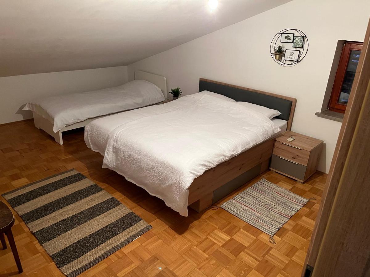 Piko'S Apartments อิซอลา ภายนอก รูปภาพ