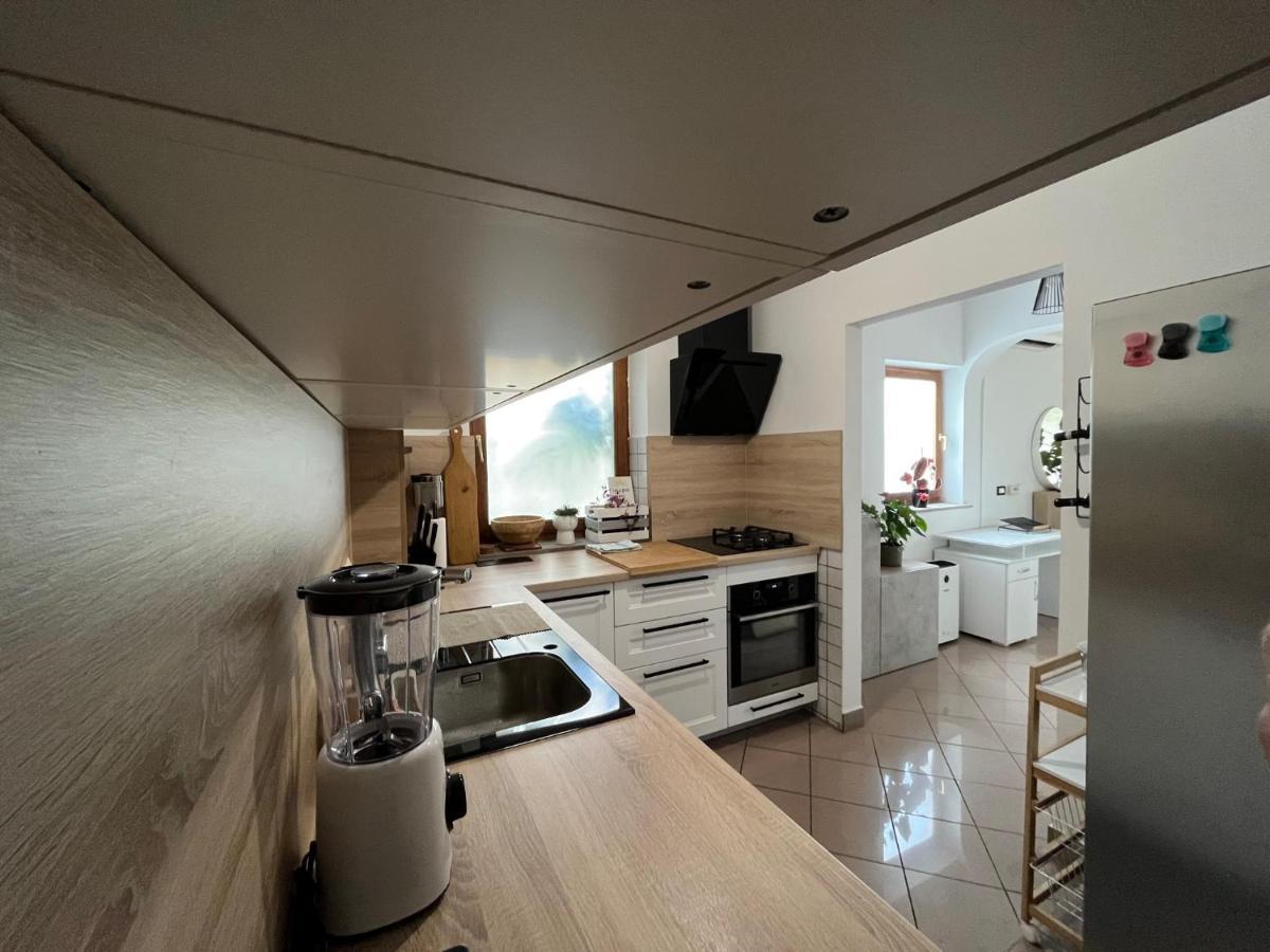 Piko'S Apartments อิซอลา ภายนอก รูปภาพ